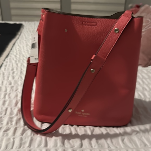New Kate Spade Large Pink Bucket Bag ♠️ - Picture 3 of 4